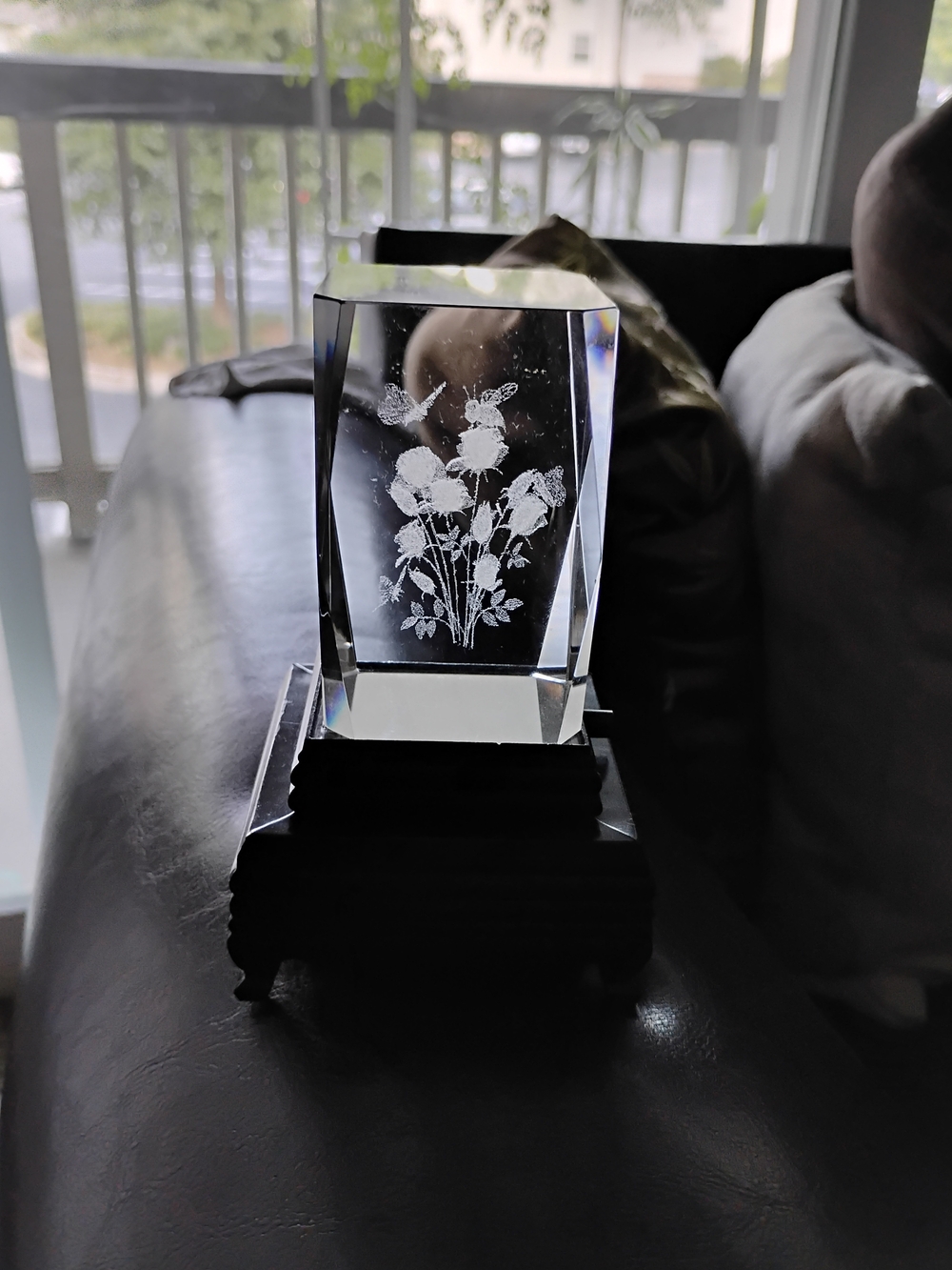 Crystal Floral Etched Keepsake on Black Pedestal - Clear